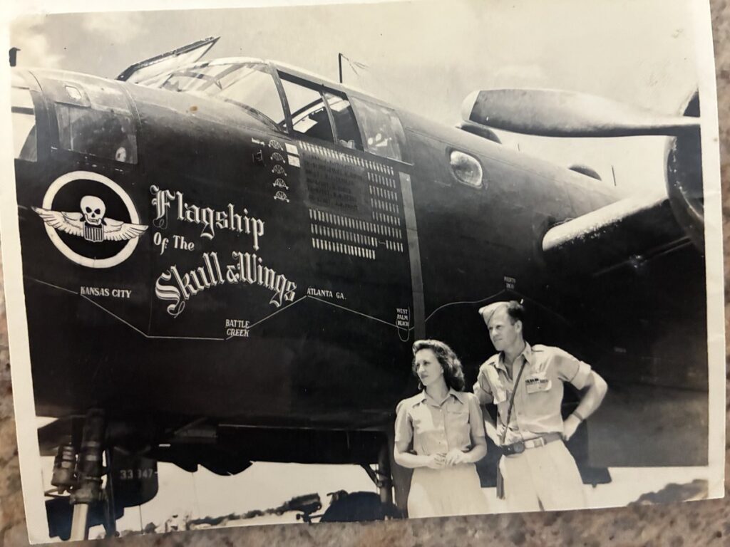 "Burma Bridge Busters" မှ Boeing 777 အထိ- Philpott မိသားစုတွင် ပျံသန်းမှု
